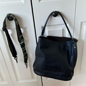 Long champ hobo bag in excellent condition & detachable strap bought separately